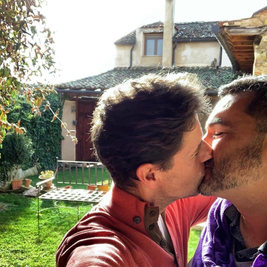 Valdesaz La Casona De Castilnovo - Gay Men Only旅馆 外观 照片