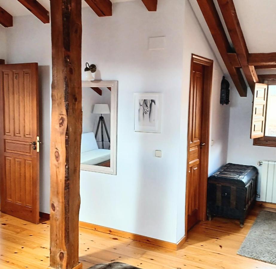 Valdesaz La Casona De Castilnovo - Gay Men Only旅馆 外观 照片